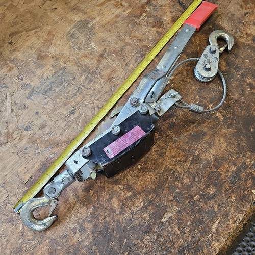 Used wire strainer winch - used,